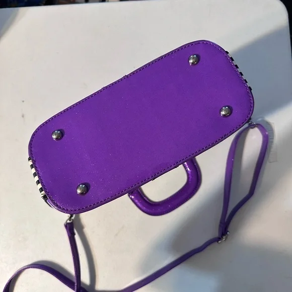 Starstruck Tux Zipper Purse - Picture 5 of 5